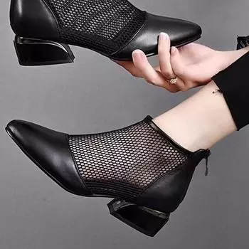 Новое поступление, летние сексуальные сетчатые ботильоны 2024 года, заостренные носки, низкие каблуки, женские короткие ботинки, толстые каблуки, весенние туфли с молнией сзади 36 чёрный