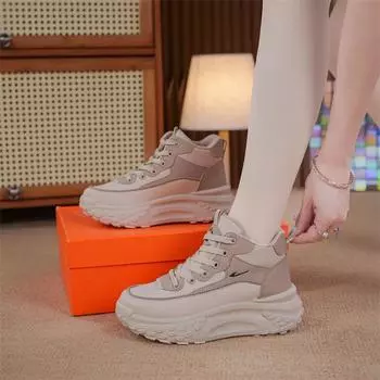 Новое поступление обуви, спортивная повседневная обувь с высоким берцем, дышащая мягкая подошва, увеличенная на 5 см зимняя обувь на плоской подошве, обувь на платформе, женская дизайнерская обувь 38 белый