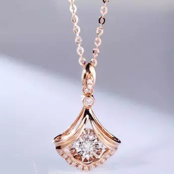 Новое умное ожерелье для женщин с нишевым дизайном «легкая роскошь», высококлассная маленькая подвеска в виде юбки, цепочка для ключицы