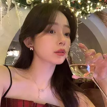 Новогодние красные серьги с бантом для женщин осенью и зимой. Высококачественные серьги, популярные серьги и зажимы для ушей.