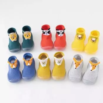 Новые 3D детские носки с нескользящей резиновой подошвой для младенцев и малышей, первые тапочки для ходьбы S(for 6-12 months) красный