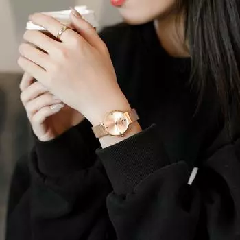 Новые часы женские нишевые дизайн легкие роскошные Ins стиль студенческие женские часы простые темперамент