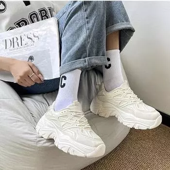 Новые черные массивные кроссовки для папы, повседневная вулканизированная обувь, женские кроссовки на высокой платформе, белые женские кроссовки на шнуровке 35 чёрный