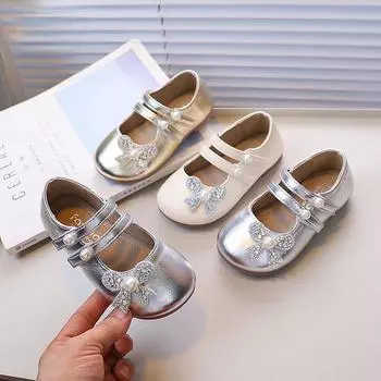 Новые детские кожаные туфли, роскошные детские туфли со стразами и бантом для девочек, милые элегантные модные балетки принцессы, универсальные 23 золотой