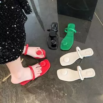 Новые дизайнерские женские тапочки, летние сандалии, Т-образный носок, тапочки на низком каблуке, модные сандалии, однотонная женская обувь 39