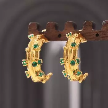 Новые геометрические серьги с зеленым стеклом в форме буквы С, позолоченные медью 18-каратного золота, простые легкие роскошные серьги для женщин