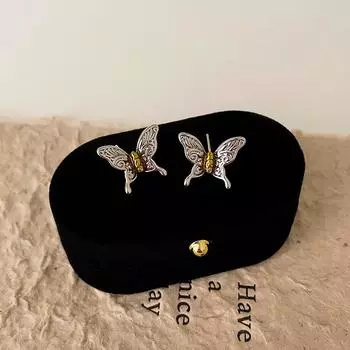 Новые китайские ретро-серьги-гвоздики в виде бабочек, женские нишевые дизайнерские серьги с индивидуальным подходом, модные тенденции, универсальные серьги для темперамента