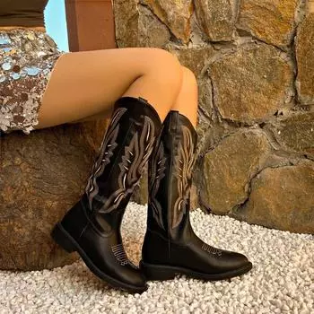 Новые ковбойские сапоги в стиле вестерн женские 2024 новые ретро вышитые рыцарские сапоги квадратные сапоги с толстым каблуком V-образным вырезом средние сапоги 35 темно-коричневого