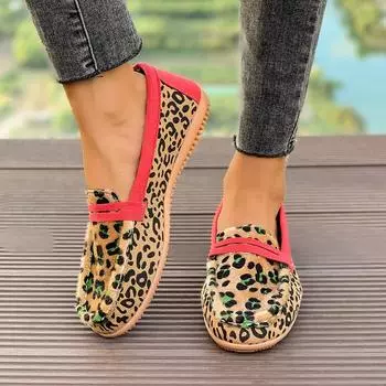 Новые кожаные женские туфли на плоской подошве Новые брендовые женские повседневные кожаные туфли ручной работы Кожаные мокасины Модные женские туфли для вождения с леопардовым принтом 36 красный