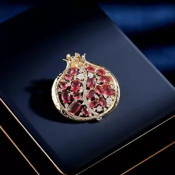 Новые легкие роскошные аксессуары для зимнего пальто высокого класса, корсаж, креативный дизайн, инкрустированная красным цирконом брошь в виде граната красный