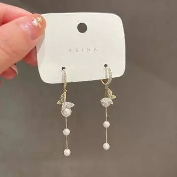 Новые легкие роскошные золотые длинные серьги с бабочкой и жемчугом, женские модные длинные висячие серьги с творческой индивидуальностью