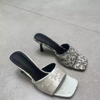 Новые летние модные сандалии, однотонные легкие туфли на шпильке с квадратным носком и открытыми высокими каблуками на тонком каблуке 35