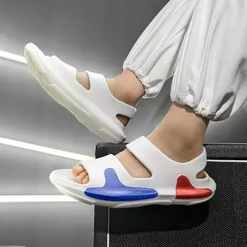 Новые летние мужские сандалии, уличные тапочки на мягкой толстой подошве, дизайнерские водонепроницаемые нескользящие сандалии, шлепанцы для мужчин, повседневная обувь 40