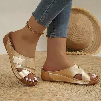 Новые летние однотонные сандалии на толстой подошве, большие повседневные модные высокие тапочки из мягкой кожи, римские женские сандалии 43 чёрный