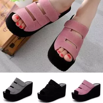 Новые летние сандалии и тапочки. Женские повседневные шлепанцы. Сандалии на танкетке. Однотонные тапочки на толстой подошве на танкетке. 35 чёрный