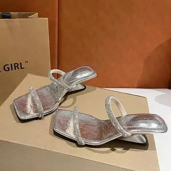 Новые летние тапочки на танкетке со стразами, женские босоножки с открытым носком, пляжная обувь с квадратным носком, римские туфли с фигурным каблуком 35 чёрный