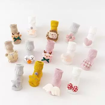 Новые летние тонкие милые детские носки с 3D куклой из мультфильма, хлопковые резиновые противоскользящие носки-тапочки для новорожденных, носки для малышей S