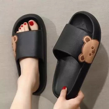 Новые летние женские и мужские тапочки, сандалии, пляжные шлепанцы, шлепанцы с рисунком медведя, толстая подошва для мальчиков и девочек, обувь унисекс для ванной комнаты, Zapatillas 35