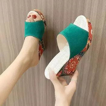 Новые летние женские сандалии с открытым носком, женские повседневные туфли на высоком каблуке и толстой подошве на танкетке, тапочки с принтом в стиле ретро в этническом стиле 35 чёрный
