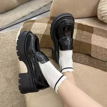 Новые маленькие мокасины на толстом каблуке, толстая подошва, одна педаль, jk с юбкой, одиночные туфли 2025 года, круглые кожаные туфли для женщин 35