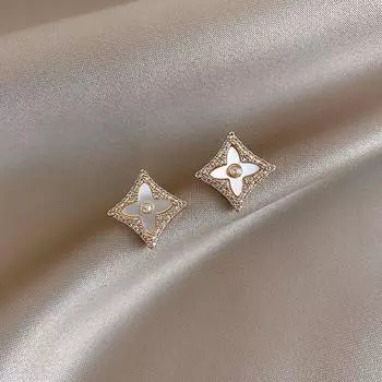 Новые маленькие серьги с дизайном с ощущением листьев растений, женские модные серьги-гвоздики для вечеринок