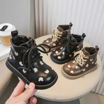 Новые милые детские ботинки Martin для девочек среднего размера с изображением медведя для девочек, универсальные кожаные ботинки с рисунком из мультфильма 23 yards inner length 14.5cm чёрный