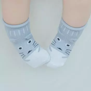 Новые милые детские носки, лето-осень, хлопковые нескользящие носки для мальчиков и девочек, мягкая напольная одежда с героями мультфильмов для новорожденных S