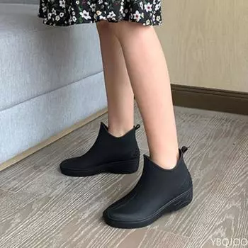 Новые модные дождевые туфли для женщин 2024 года, короткие женские низкие водонепроницаемые нескользящие однотонные мягкие резиновые туфли на плоской подошве 35 бежевый