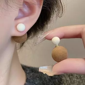 Новые модные и персонализированные универсальные плюшевые круглые серьги-шарики для женщин