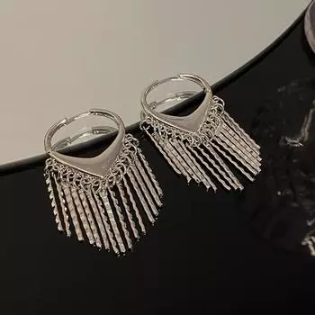 Новые модные металлические серьги с кисточками в форме персикового сердца, стильные и подчеркнутые индивидуальные серьги для женщин