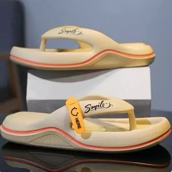 Новые модные повседневные шлепанцы, мужская пляжная обувь, трендовые мужские тапочки 40/41 чёрный