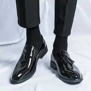 Новые модные ярко-черные туфли на плоской подошве, однопедальные туфли, британские трендовые туфли с острым носком, мокасины, туфли-лодочки 38