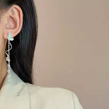 Новые модные серьги-кисточки с бабочками, изысканные простые длинные серьги, женские украшения для вечеринок, подарки как
