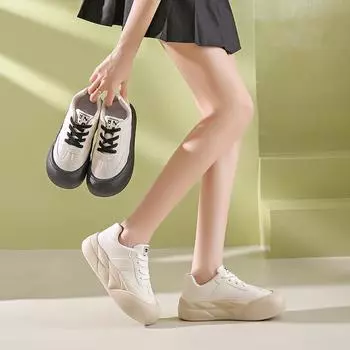 Новые модные/удобные студенческие женские туфли на толстой подошве, износостойкие повседневные спортивные туфли, кроссовки со шнуровкой и круглым носком 36 чёрный