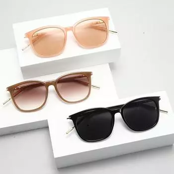 Новые модные женские солнцезащитные очки в большой коробке, простые солнцезащитные очки-корректоры с уличным солнцезащитным козырьком High Sense. UV400