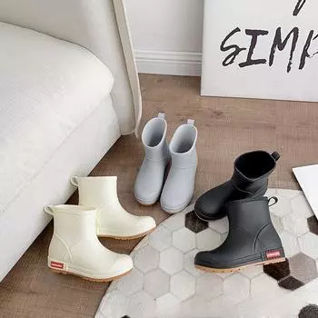 Новые модные женские водонепроницаемые и нескользящие водные сапоги из матовой резины 36 белый