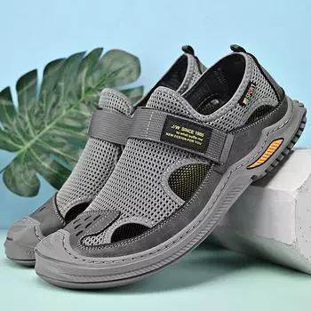 Новые мужские модные сандалии, летние уличные пляжные сандалии для отдыха Baotou, обувь с отверстиями, дышащие сандалии на танкетке с толстой подошвой и круглым носком 42