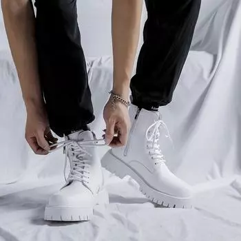 Новые мужские повседневные мотоциклетные ботинки на шнуровке, кожаные мужские модные высокие прогулочные ботинки, универсальные нескользящие уличные ботинки 38 чёрный