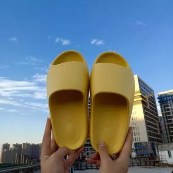 Новые мужские тапочки, модные нескользящие сандалии и тапочки из ЭВА для дома и улицы на толстой подошве 40-41