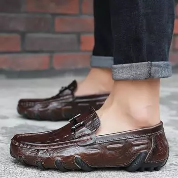 Новые мужские туфли из крокодиловой кожи, кожаные мокасины, универсальные кожаные туфли, всесезонные, высококачественные, повседневные, шапки, мужские, с одной педалью 38 чёрный