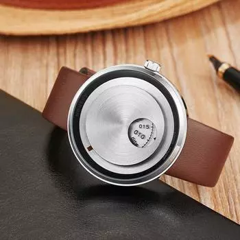 Новые немеханические парные мужские и женские новые часы
