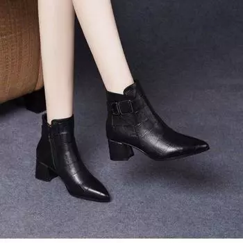 Новые осенне-зимние модные женские ботинки в клетку на толстом среднем каблуке с заостренным коротким каблуком и приподнятой клеткой на боковой молнии 35 чёрный