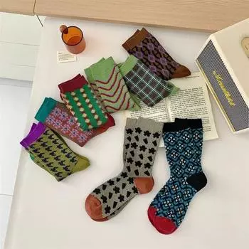 Новые осенне-зимние женские носки, хлопковые вязаные японские модные эластичные длинные носки для девочек, женские винтажные носки в стиле Харадзюку в стиле ретро