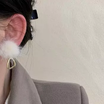 Новые плюшевые серьги-клипсы Joker простые геометрические серьги без отверстий для ушей, женские модные ювелирные украшения, подарочные серьги как