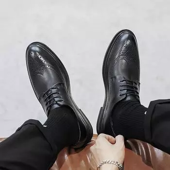 Новые повседневные кожаные туфли мужские летние деловые туфли молодежные британские туфли черного цвета для шафера 7667-T 38 чёрный