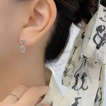 Новые серьги в китайском стиле в старинном стиле с благодатным облаком из белого халцедона, овальная подвеска, серьги в ретро-китайском стиле