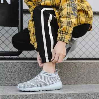 Новые сетчатые кеды Fly-knit, туфли без застежек, повседневная обувь больших размеров для мужчин и женщин, туфли без застежек 35