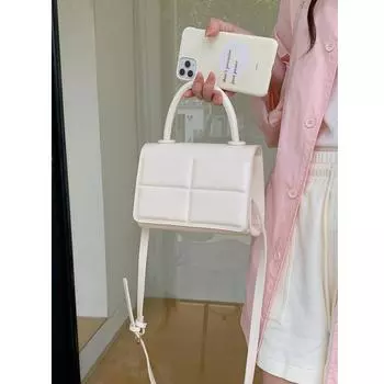 Новые сумки через плечо Женские текстурные однотонные маленькие квадратные сумки Нишевый дизайн Модные сумки через плечо Корейский стиль Сумки через плечо чёрный