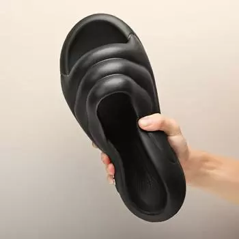 Новые тапочки женские летние милые домашние банные противоскользящие сандалии с мягкой подошвой для дома мужские споты 40/41