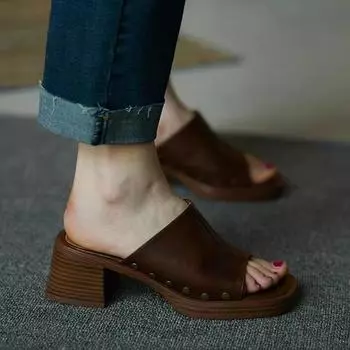 Новые трендовые женские босоножки на толстом каблуке, модные тапочки, летние брендовые туфли-лодочки на каблуках, повседневные туфли, шлепанцы, женские шлепанцы 34 коричневый